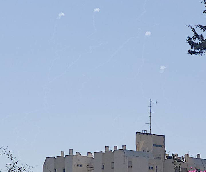 Friday, October 4, 2024 – The North and other fronts inline image